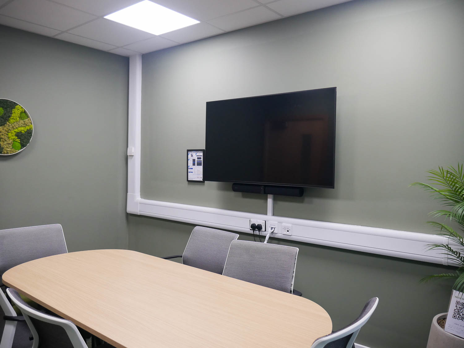 https://www.uniav.com/wp-content/uploads/2025/05/Audio-Visual-Integrator-Leeds-Uni-and-Jabra-Gallery-03.jpg
