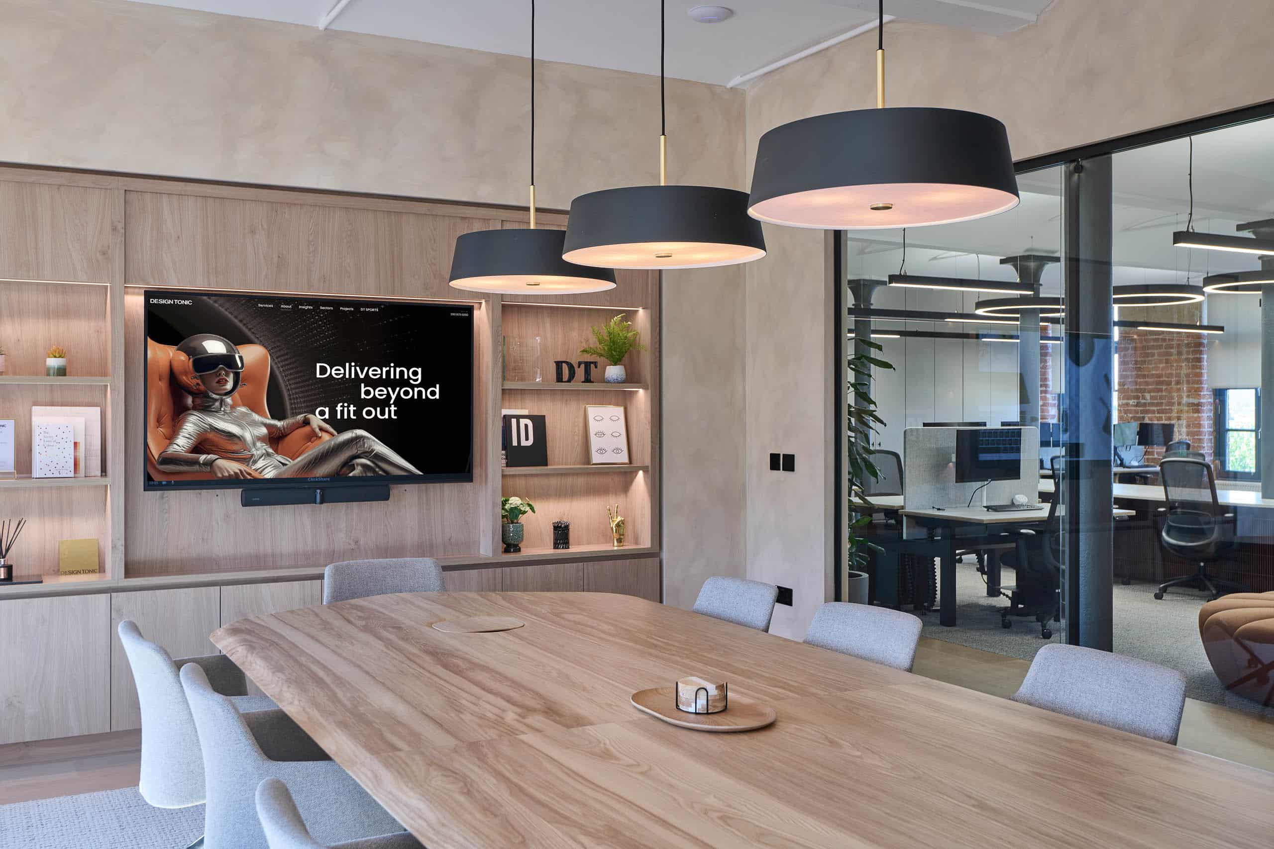https://www.uniav.com/wp-content/uploads/2025/09/Design-Tonic-AV-Installation-Small-07.jpg
