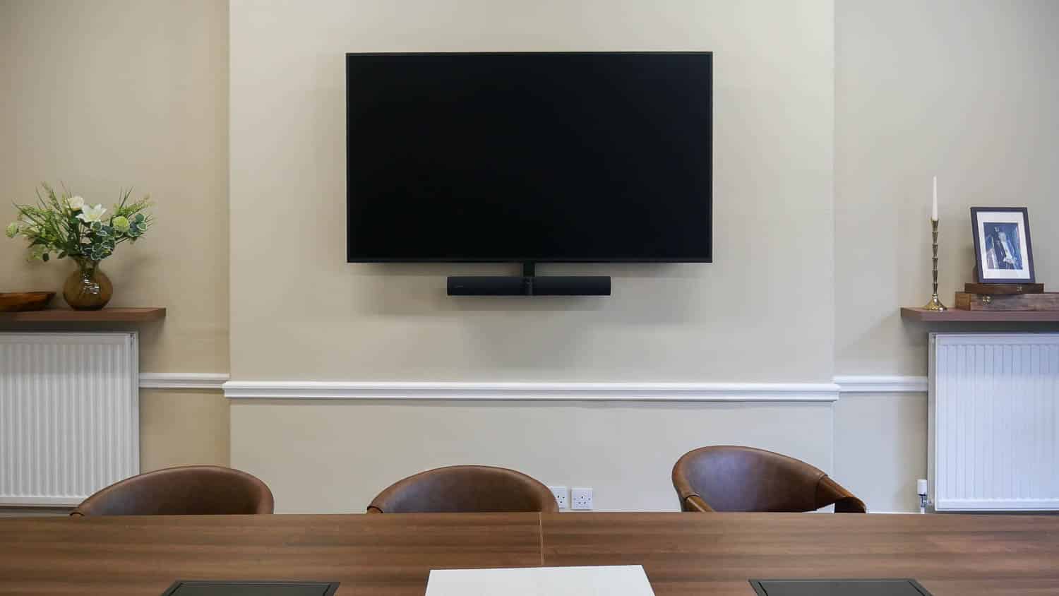 https://www.uniav.com/wp-content/uploads/2026/07/AV-Integrator-for-Traditum-Leeds-Office-05.jpg